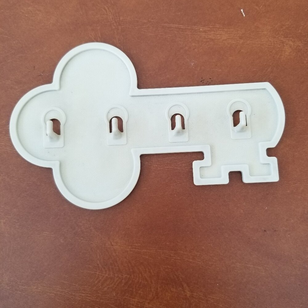 Tupperware Key Holder Rack - 1453-5